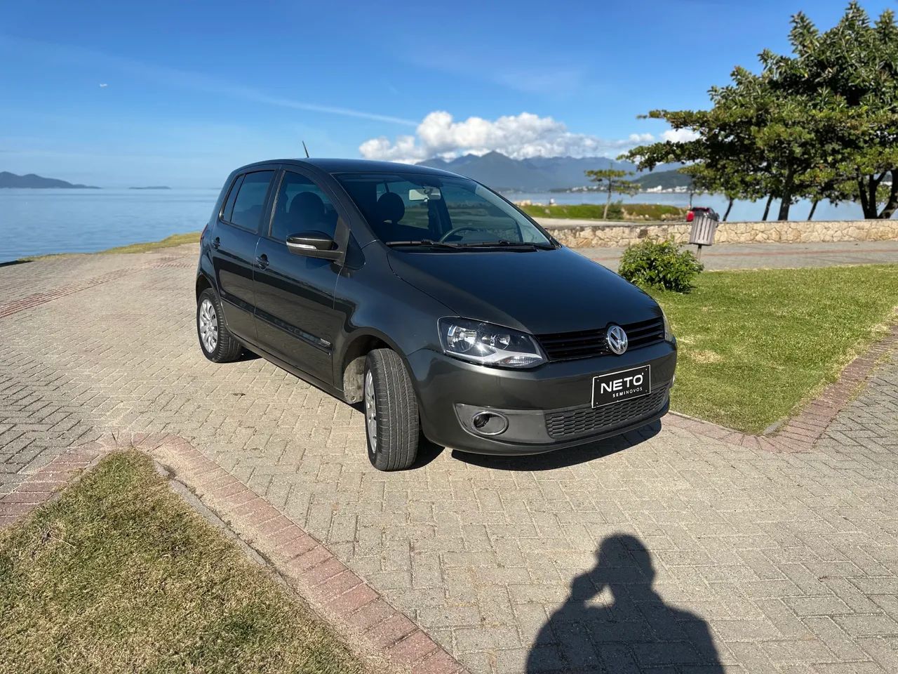 Volkswagen Fox 1.0 MI Total Flex 8V 5P 2014 - Foto 2