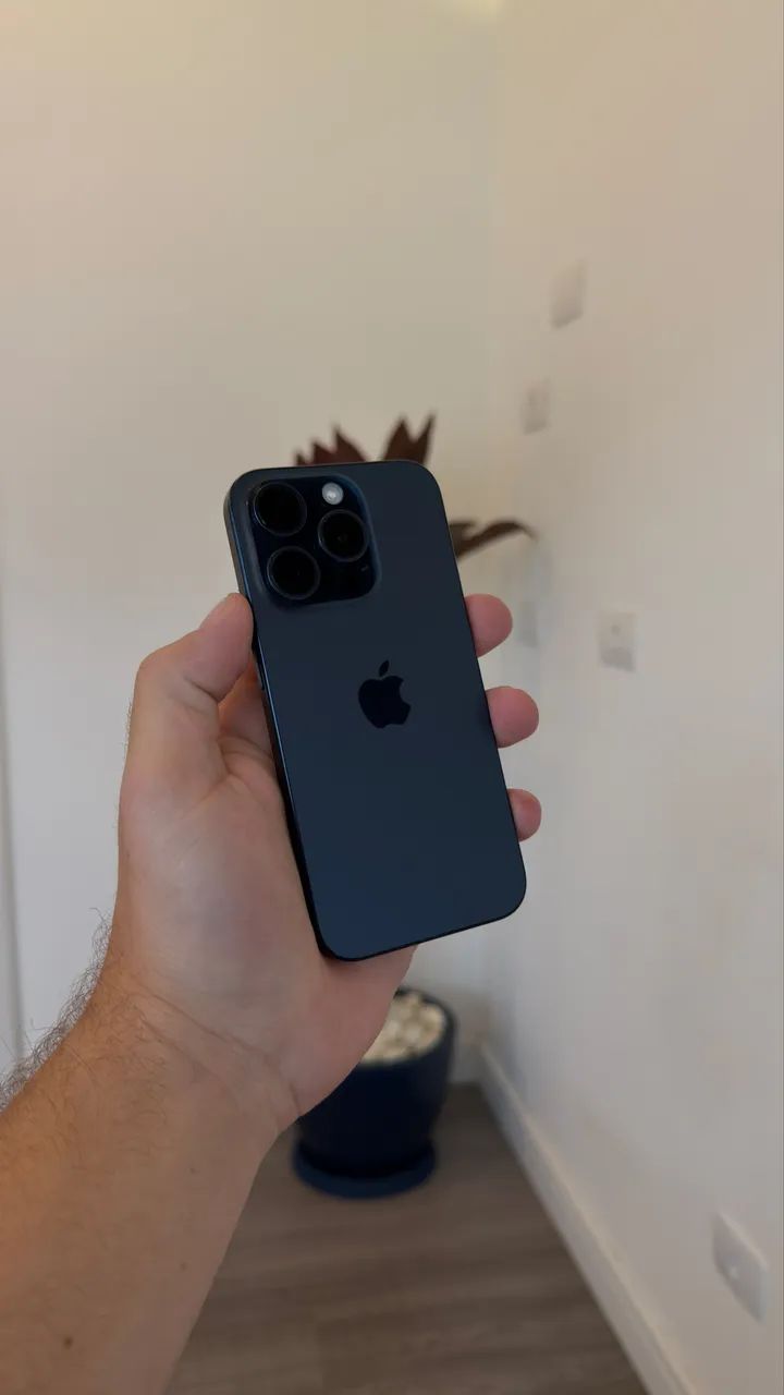 iPhone 15 pro 256gb azul 