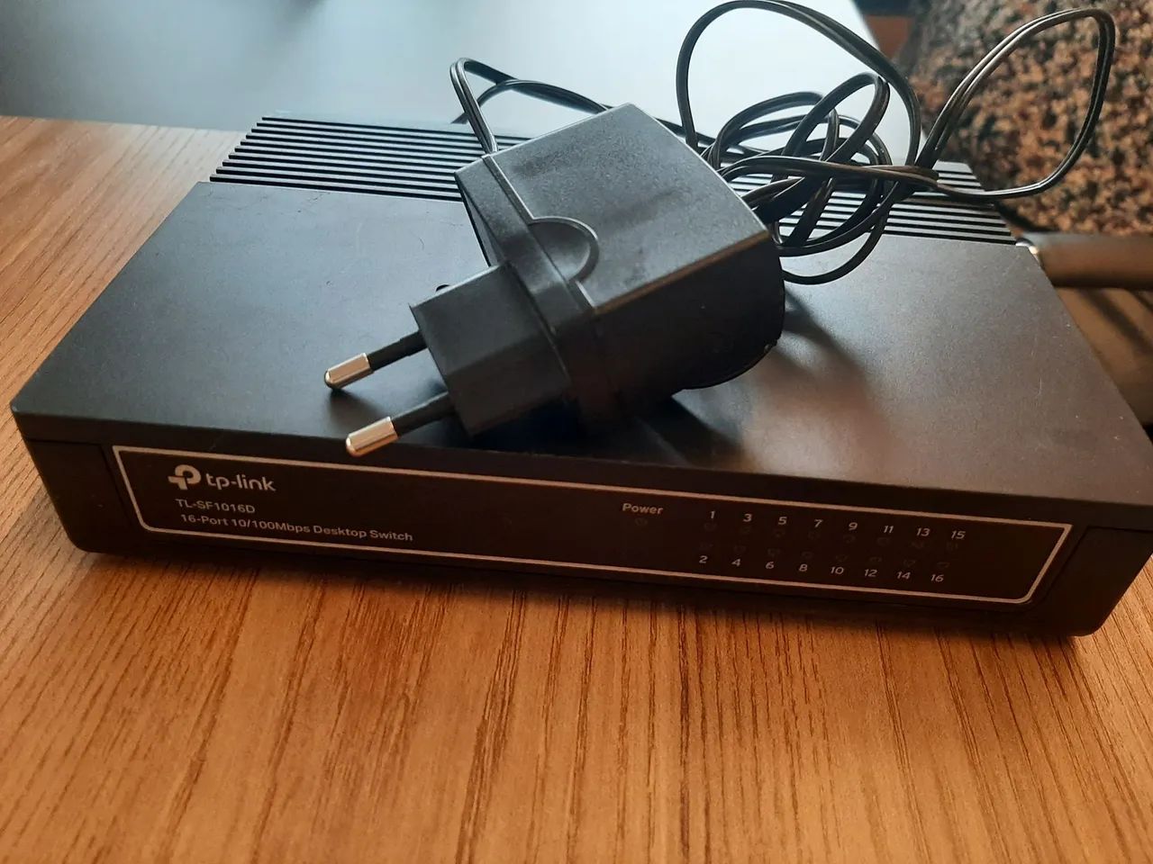 Switch TP Link 16 portas 