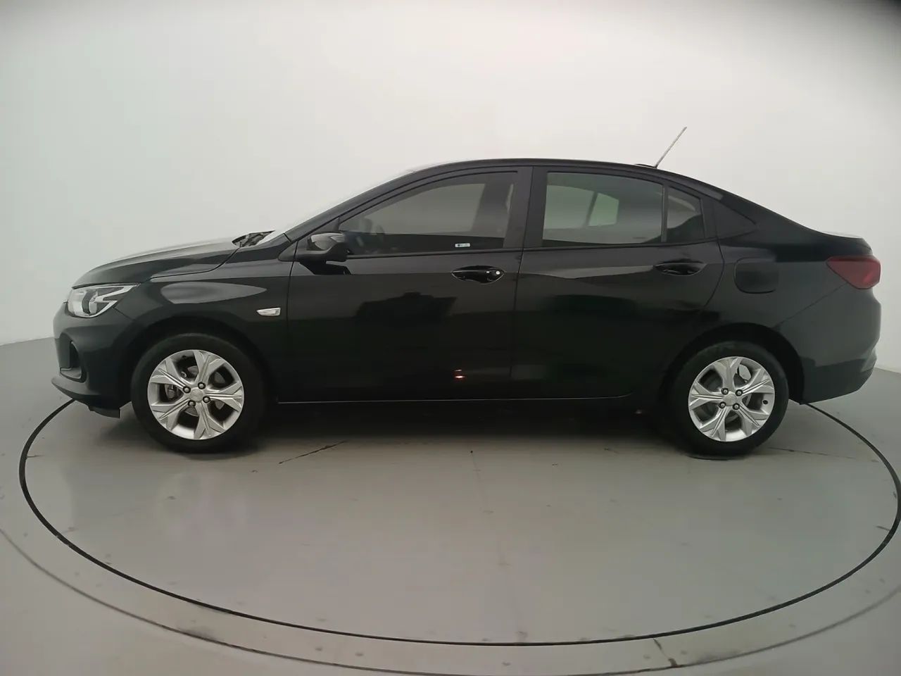 Chevrolet Onix Hatch LTZ 1.0 12V TB Flex Aut. 5P, foto 2 de 18