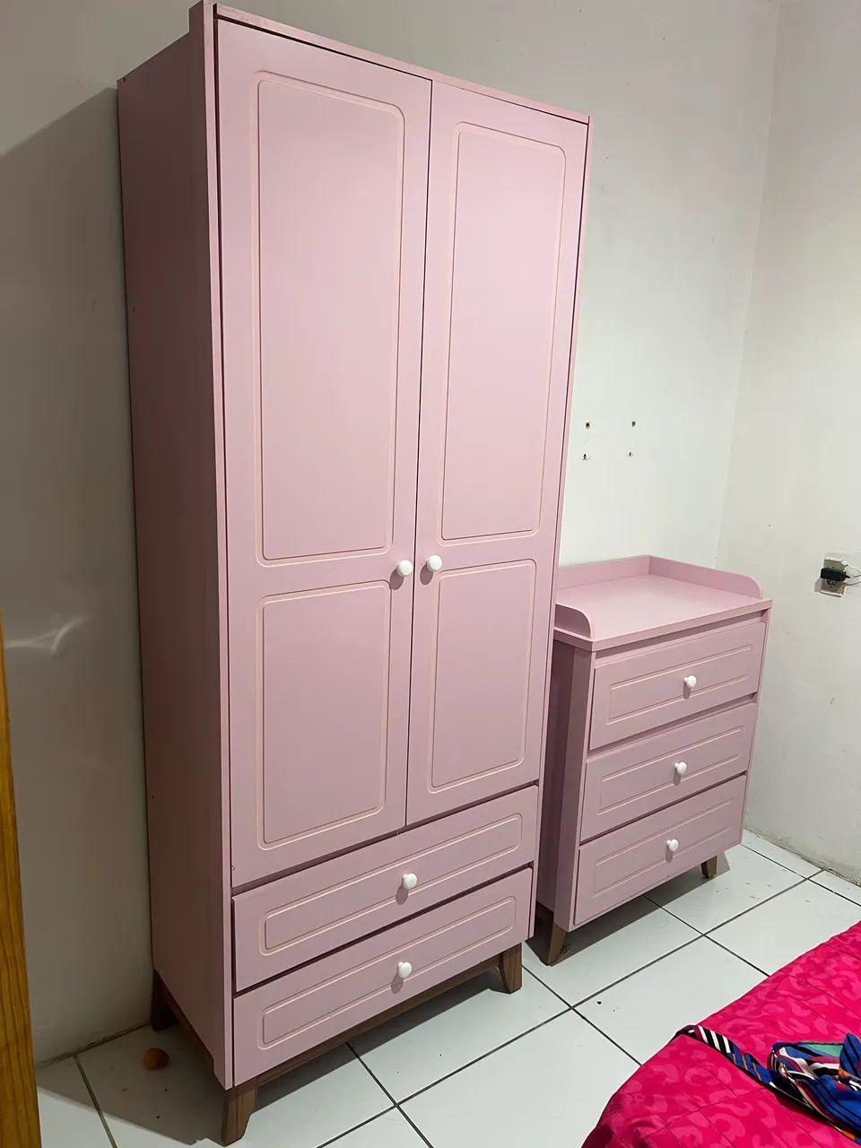 Guarda roupa e cômoda 