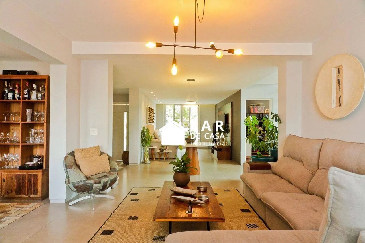 Casa de condomínio à venda com 450m², 5 quartos e 6 vagas