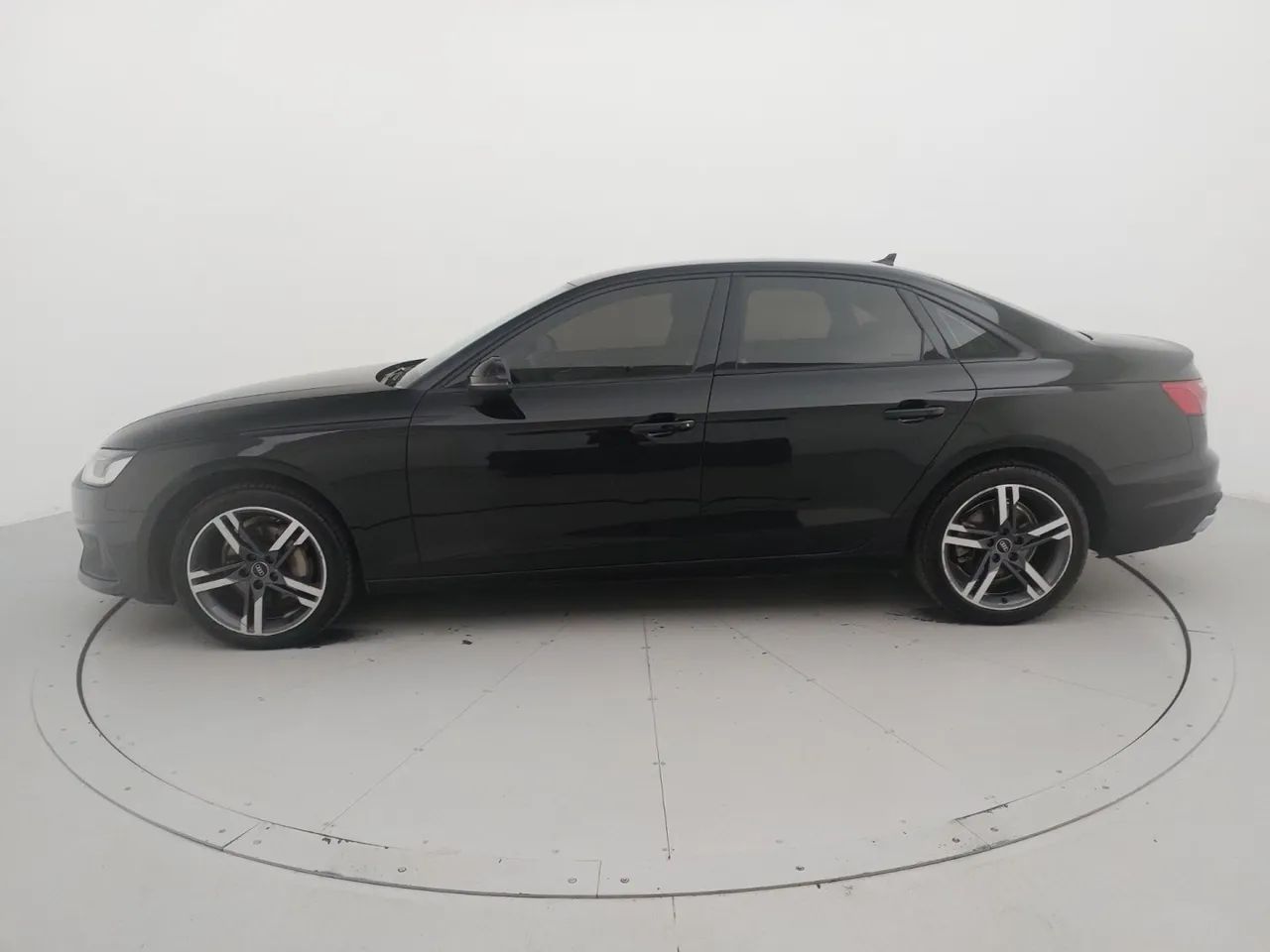 Audi A4 2022 - Foto 2