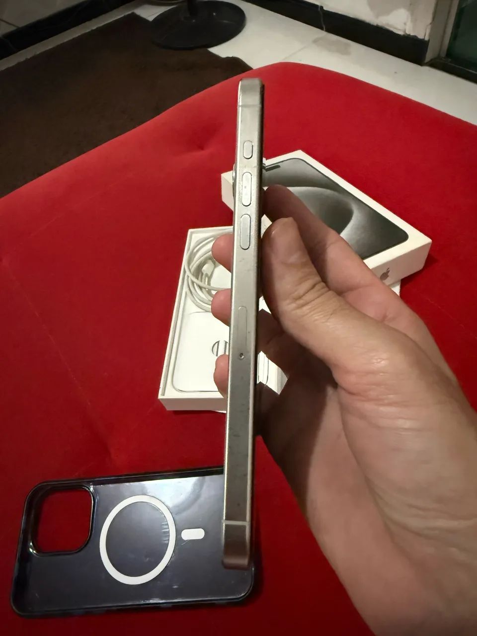 IPHONE 15 PRO MAX   Muito Novo !!!! - Foto 5