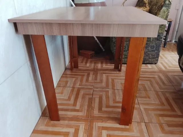 Mesa seminova de madeira  - Foto 2