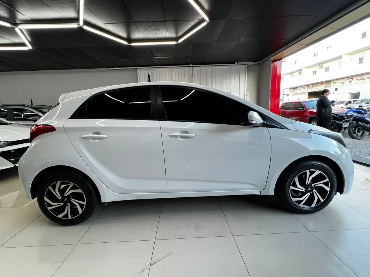 Hyundai HB20 Comf./c.plus/c.style 1.0 Flex 12V 2017 - Foto 4
