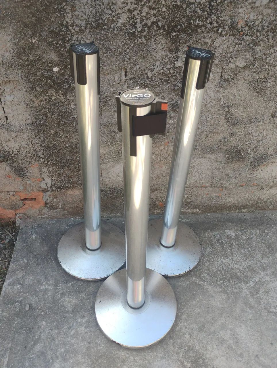 Pedestal organizador de fila