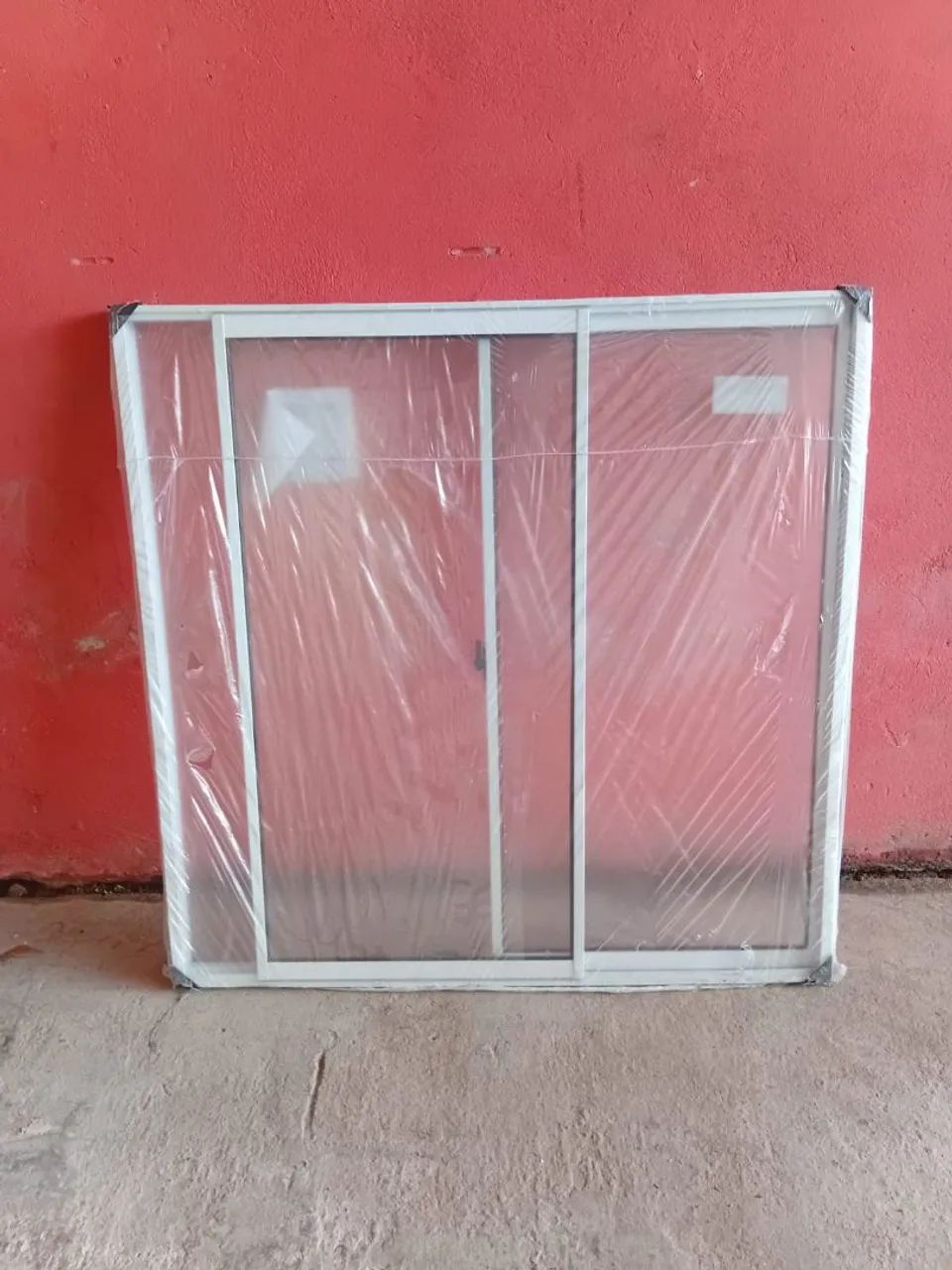 Janela de alumínio 1x1 branca nova 