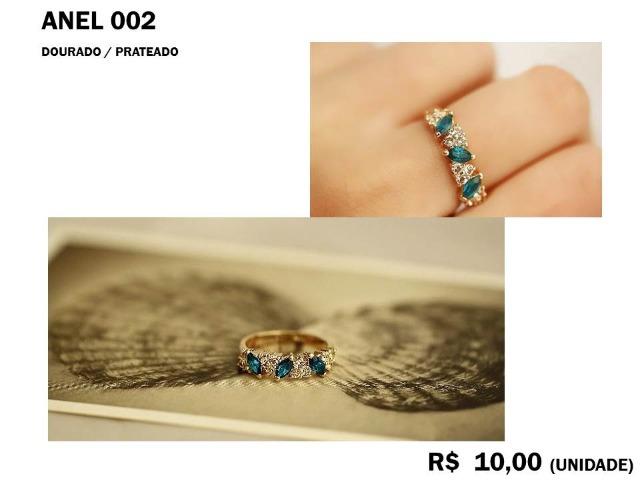 Anel com Pedra Verde