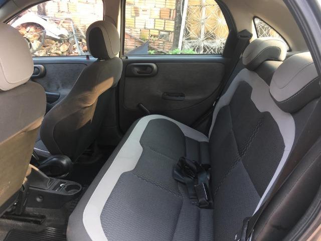 Corsa sedã 1.0 - Foto 3