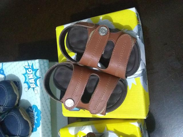 Vendo lote de sapato de menino e tapete de Eva - Foto 2
