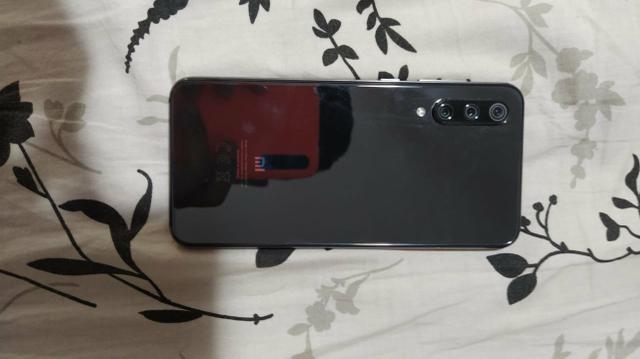 Xiaomi Mi 9 Se - Foto 3