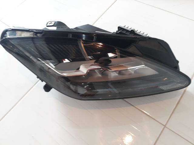Farol direito jaguar e-pace