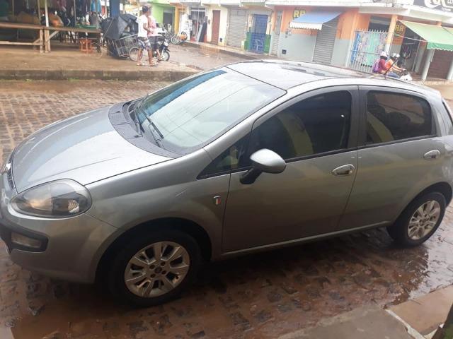Para vender logo. Fiat Punto 1.4 2016 Completo, 4 Pneus ZERO