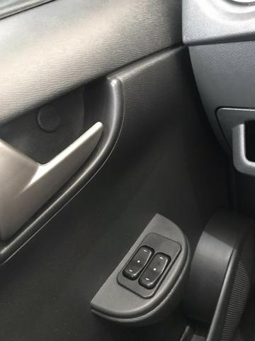 Celta LT 1.0 com 25mil KM Completo Super Conservado - Foto 12
