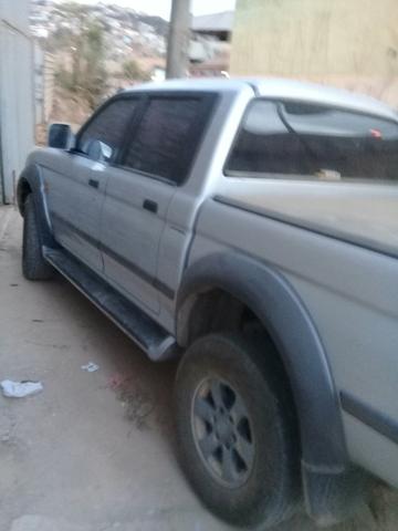 Vendo essa camionete