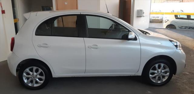 NISSAN MARCH 1.6 SV 16V FLEX 4P MANUAL - Foto 6