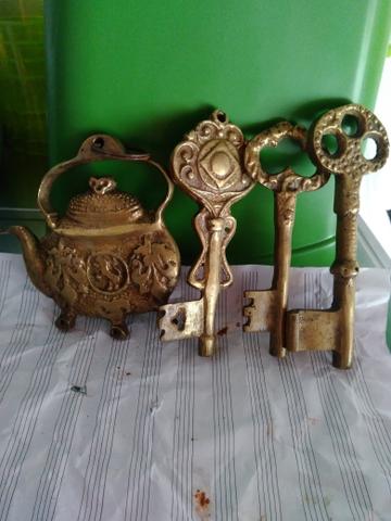 Chaveiro relíquia de bronze