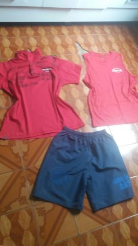 Fardo de roupa pra brechó semi novas outras bem conservadas adulto misto