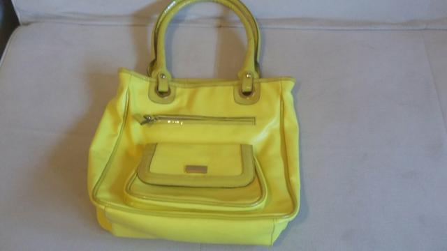Vendo sapatenis e bolsa de couro ! Nunca usados os dois novos - Foto 5