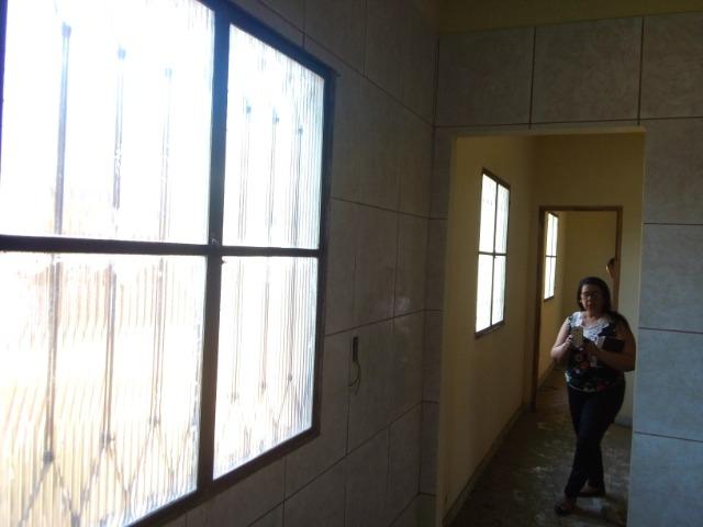 2 Casas + 1 Loja - Foto 3