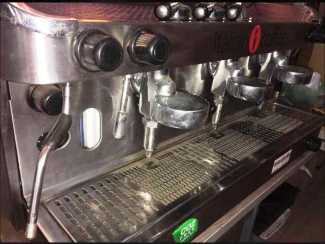 Máquina de café expresso 3 grupos Italian Coffe