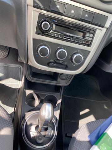 Volkswagen voyage 2013 1.6 mi comfortline i-motion 8v flex 4p automatizado - Foto 10