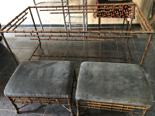 Mesa de ferro de vidro com 2 banqueta