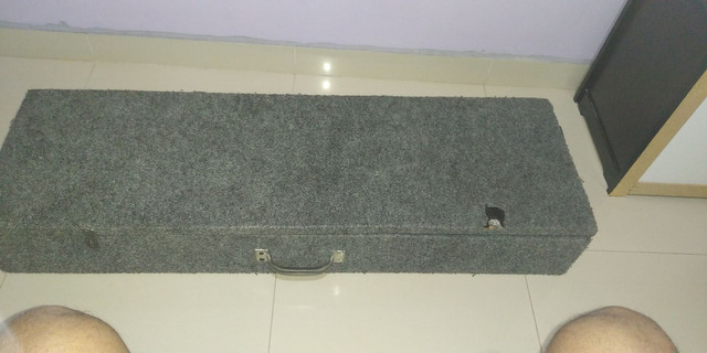 Case para teclado. 109 x 30 x 11.