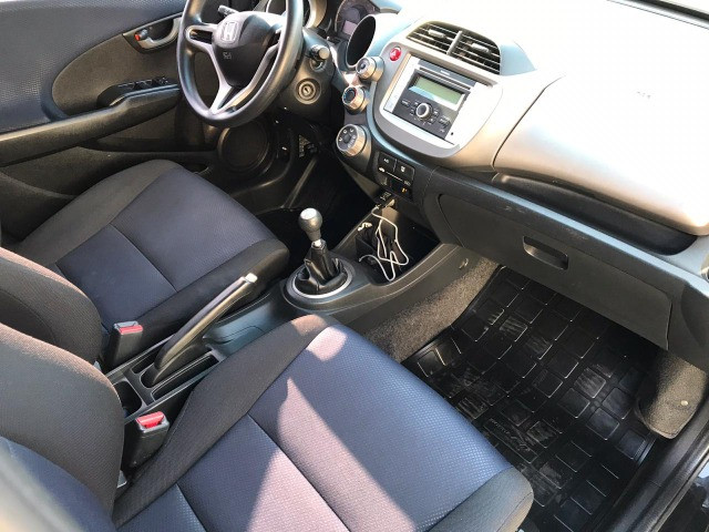 Honda FIT 1.4 LX 8V - 2014 / Impecável / Abaixo da FIPE / Manual, chave reserva, top - Foto 9