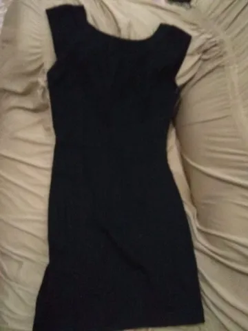 vestido social tubinho de linho na cor preta