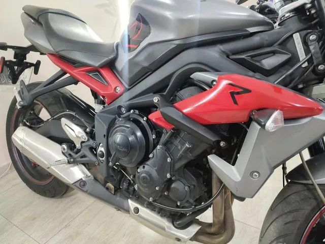 triumph street triple ra