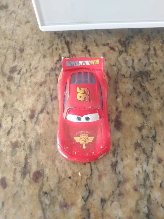 Carrinho do relâmpago maquieen. (Carros 2)