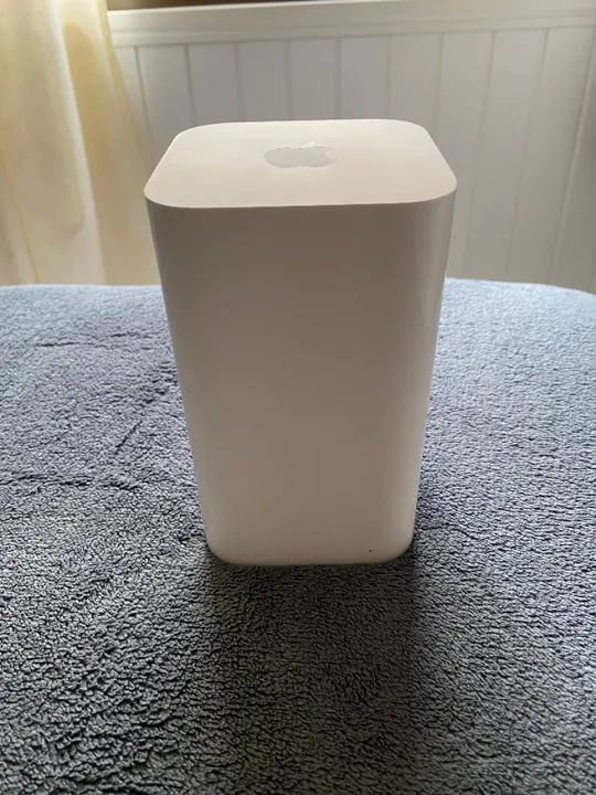 Roteador Apple AirPort Extreme Time Capsule, modelo A1521 - 6ª geração