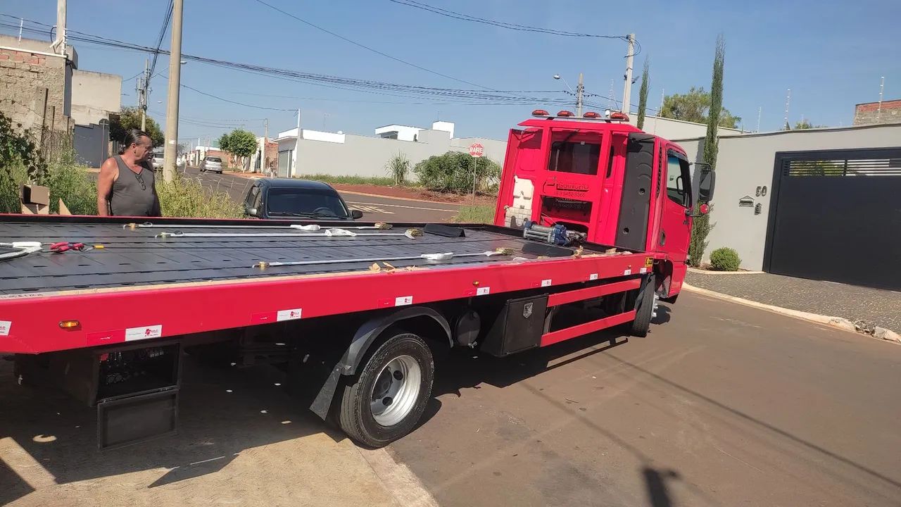 Vendo accelo 915 guincho  - Foto 9