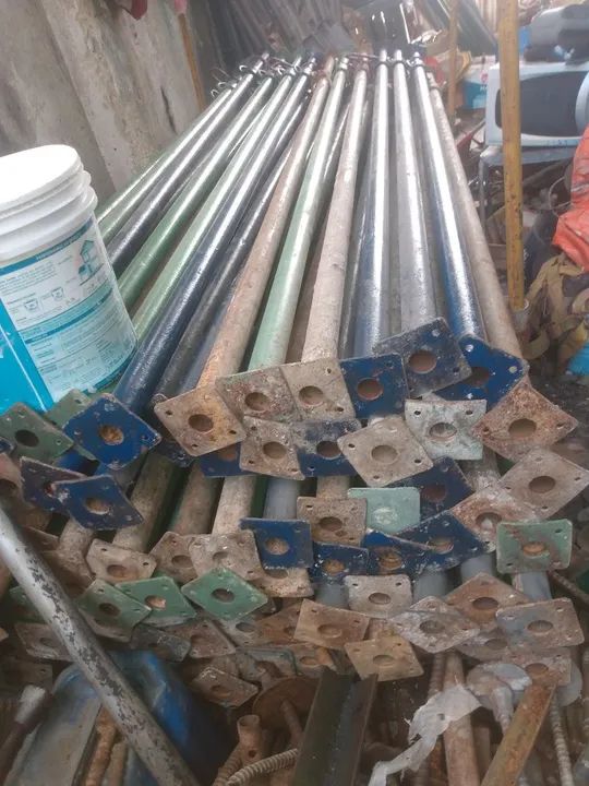 Escoras metálicas 4.50 de alturas - Foto 3
