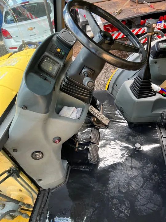 Retroescavadeira lb90 4x4 - Foto 3