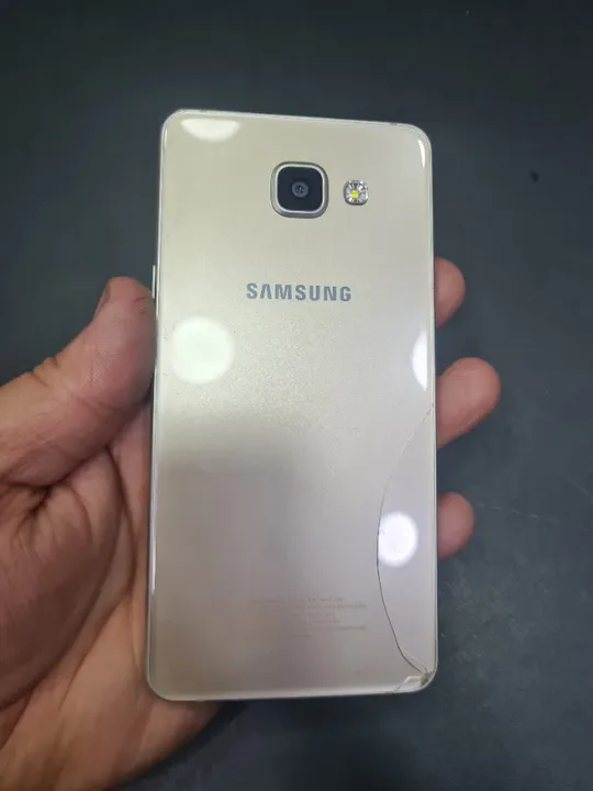 Celular Samsung A5 2016 tela Quebrada pra concerto ou retirada de peças 