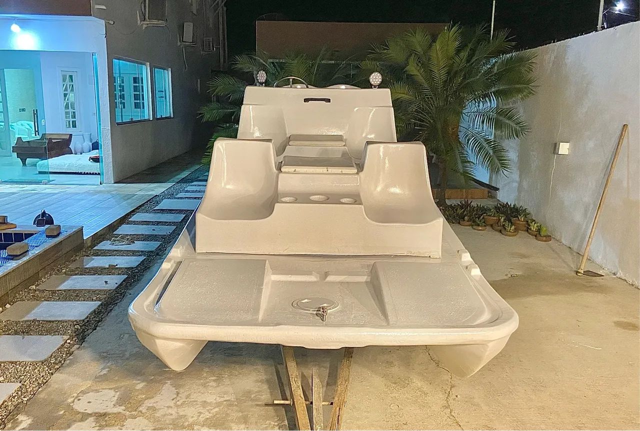 Barco/Lancha/Jangada de Fibra - Super 8 - CASCO - Foto 4