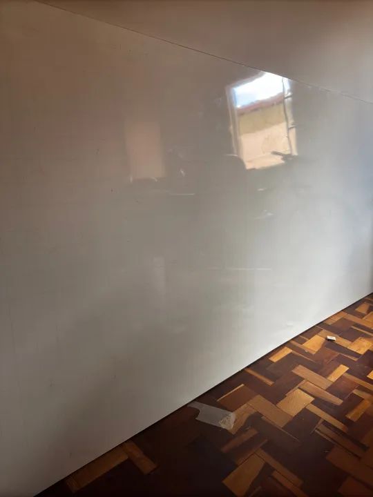 Quadro (lousa) branco para sala de aula 