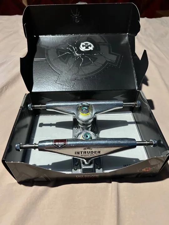 Truck de Skate Intruder - Foto 2