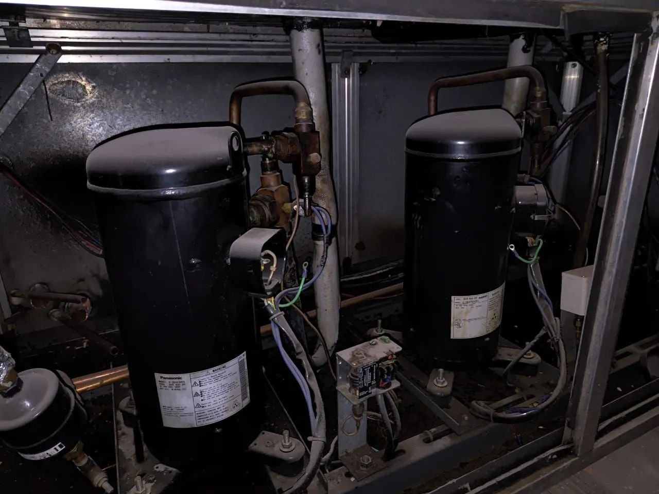 CAMARA FRIA  Split 120.000 BTU C/ DUTOS - Foto 2