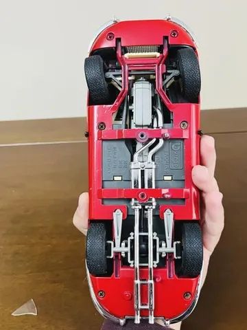 Miniatura Jaguar E-type 1961 Bburago 1/18 - Foto 6