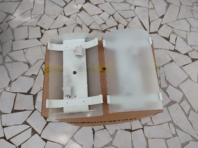  TRÊS lustres retangular - Foto 2