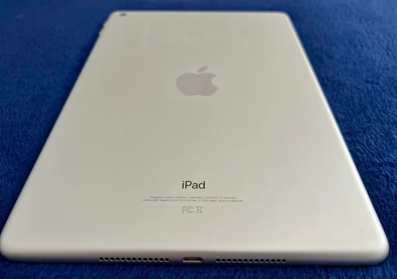 iPad Geração 6 - 128 Gb - Prata - condição ótima  - Foto 2