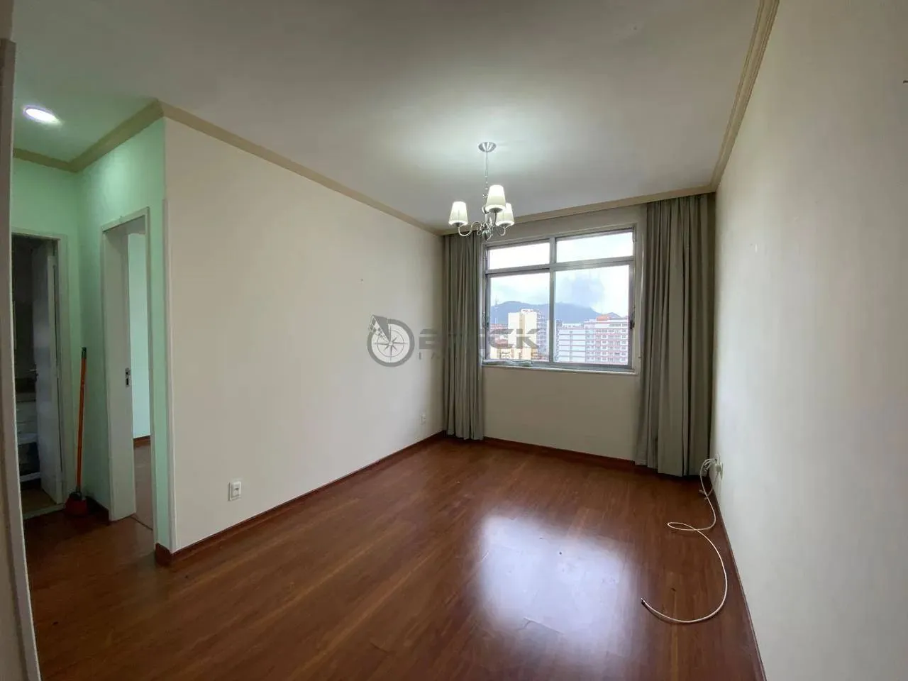 Apartamento para locação com 2 quartos, 55 m² no Alto - Teresópolis/RJ.