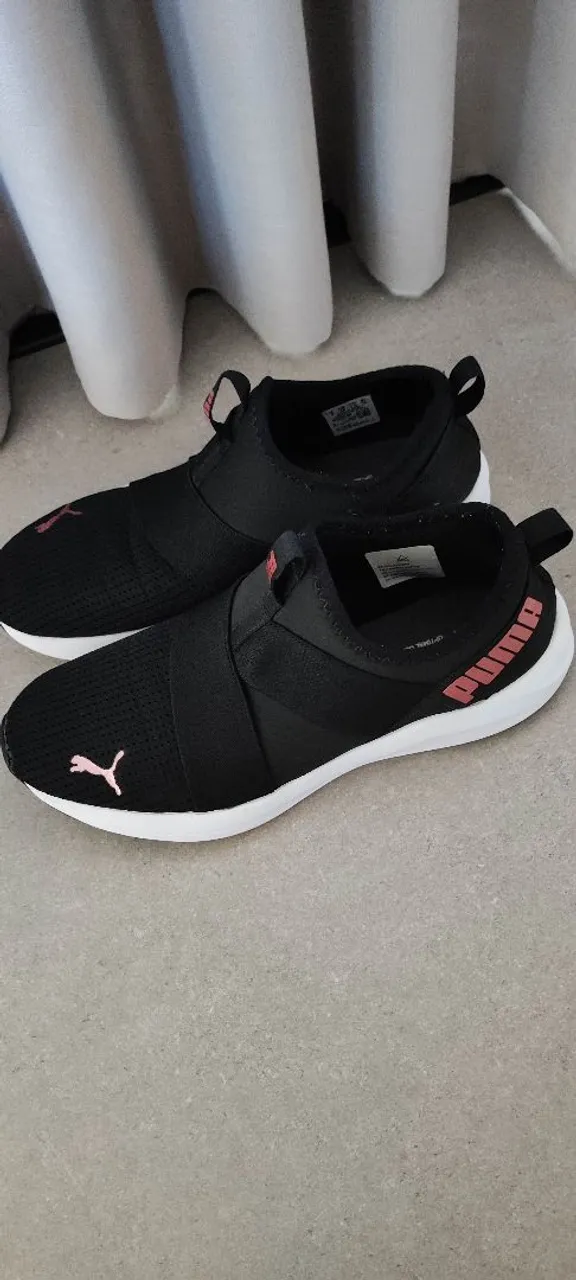 Tênis Puma Slip-On Preto