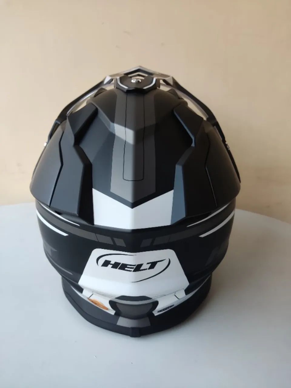 Capacete Helt Cross Vision Titaniun Tam 62 - NOVO - Foto 2