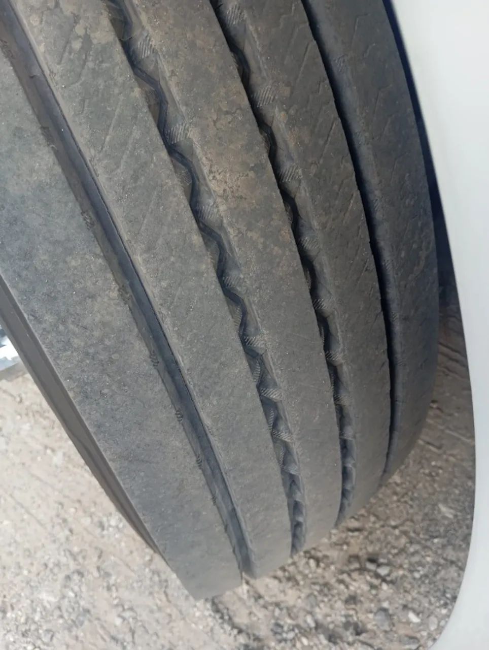 Vw 19-330, ano 2014, Pneus novos, Revisado. - Foto 10