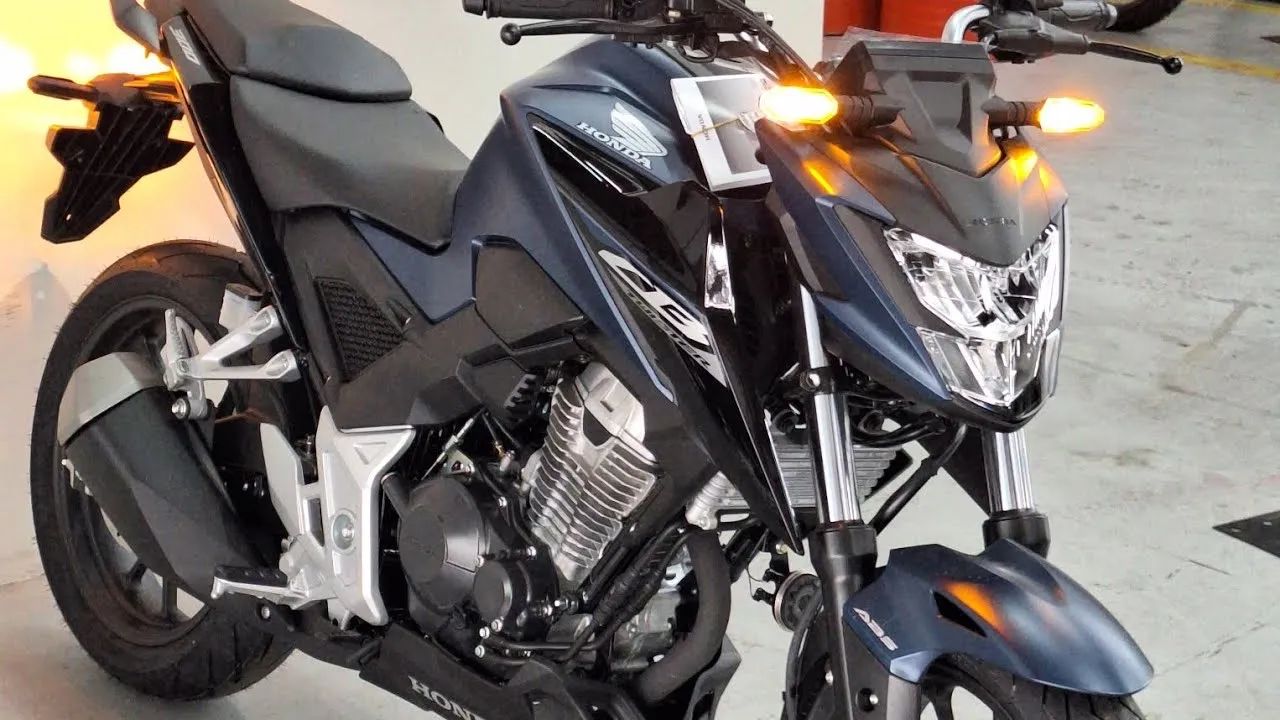 CB TWISTER 300 25/25 Emplacada -cartão - consórcio - financiamento